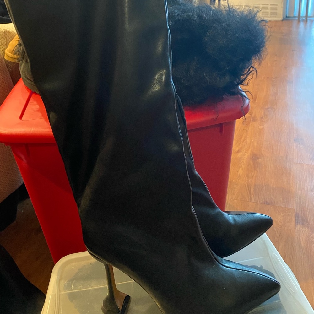 Black Heel Boots - worn 1x